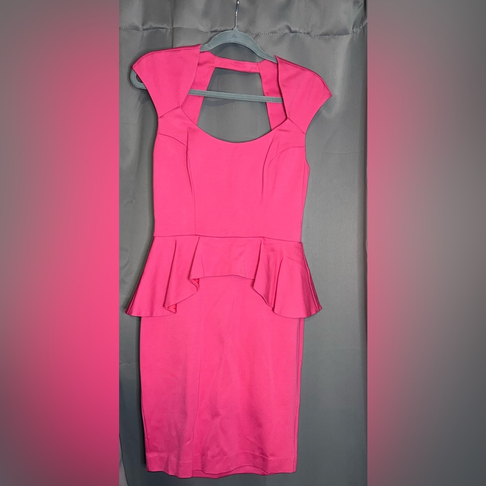 Never worn before. Bright pink. Business casual . Cool, comfy. Bodycon